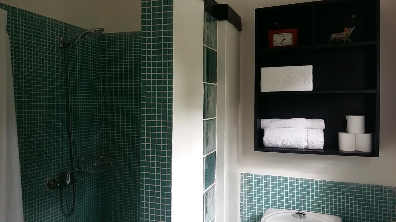 Gaia'S Garden B&B Абиджан Екстериор снимка